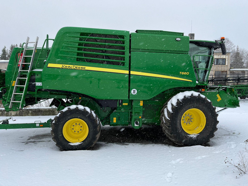 John Deere T660 - Skurtresker: bilde 1 John Deere T660 - Skurtresker: bilde 1
