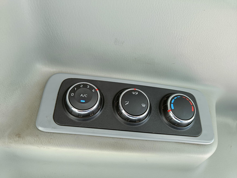 Leie New Holland Boomer 40 New Holland Boomer 40: bilde 14