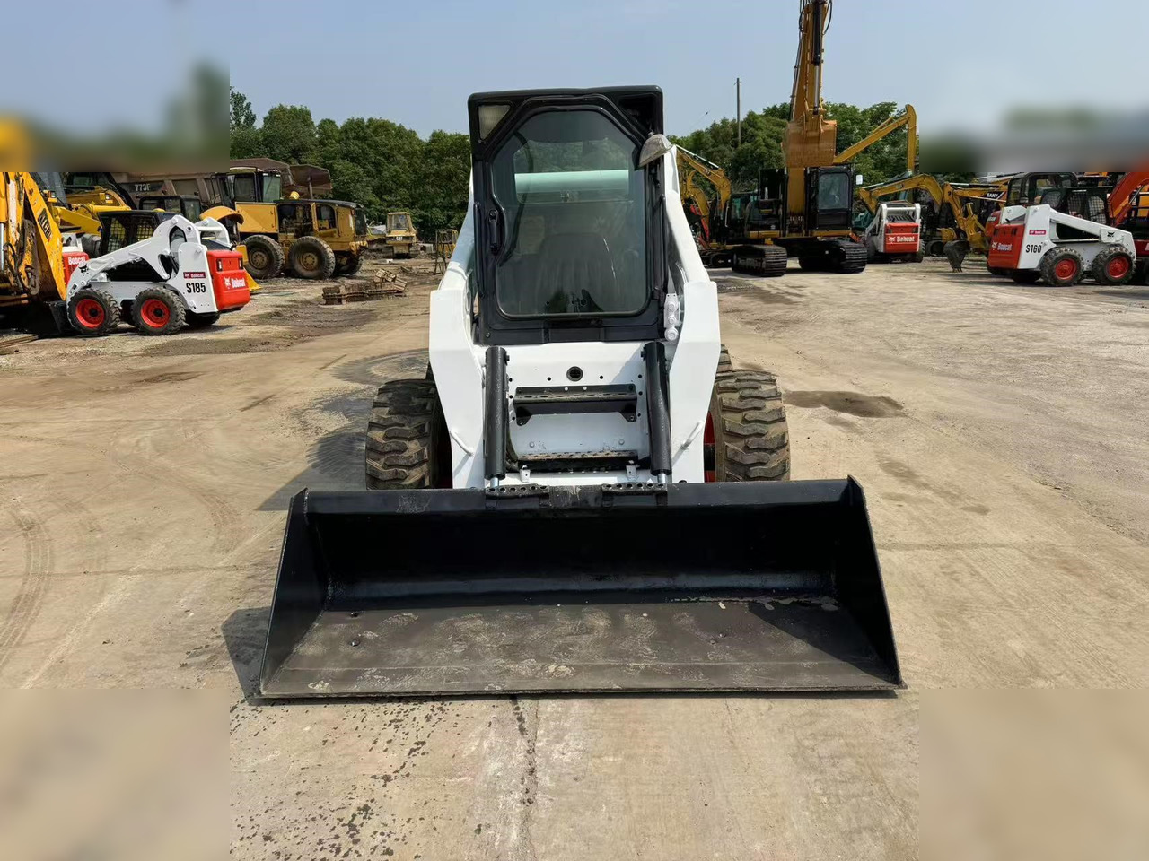 BOBCAT S300 - Kompaktlaster: bilde 2 BOBCAT S300 - Kompaktlaster: bilde 2
