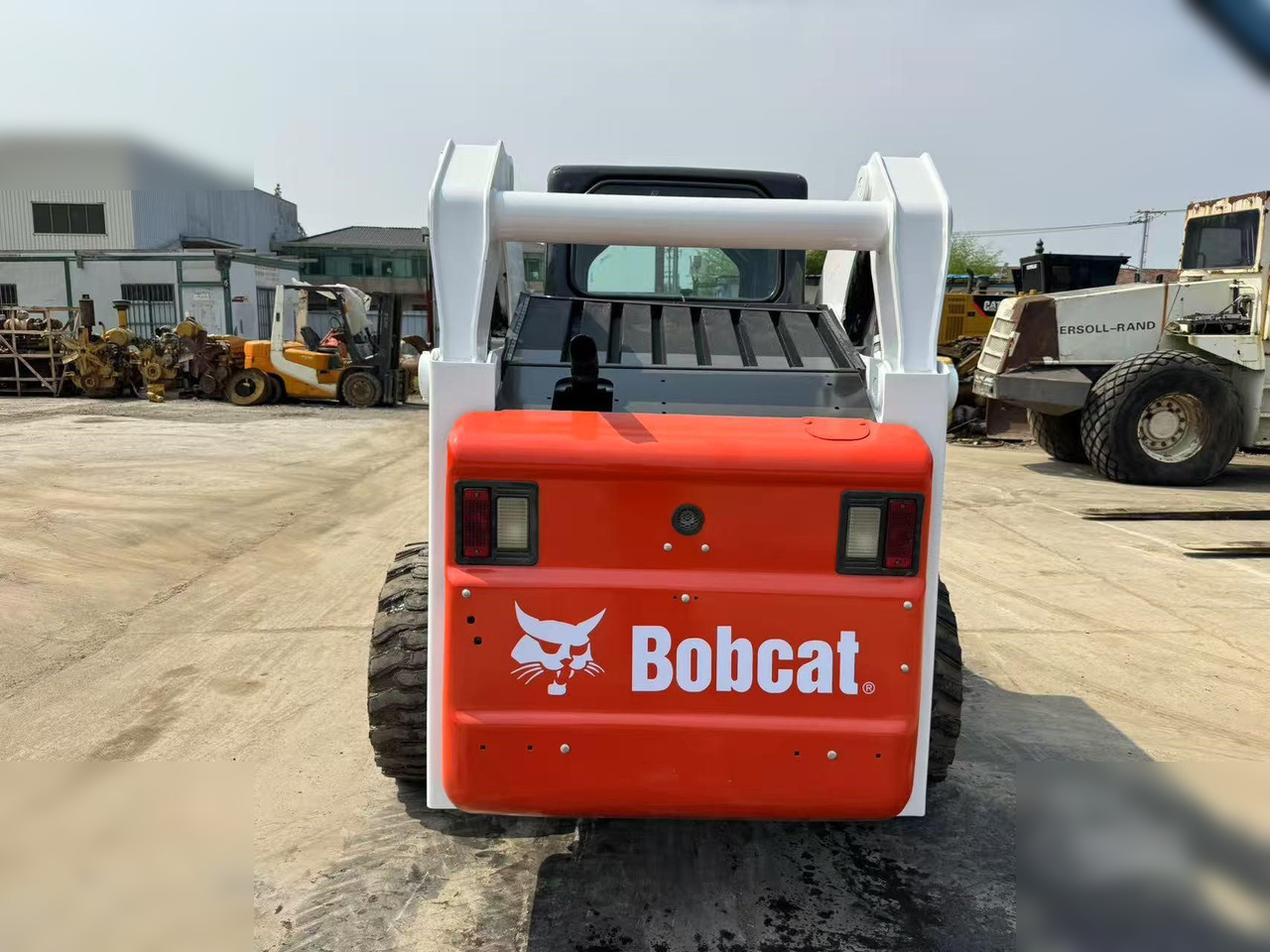 BOBCAT S300 - Kompaktlaster: bilde 5 BOBCAT S300 - Kompaktlaster: bilde 5