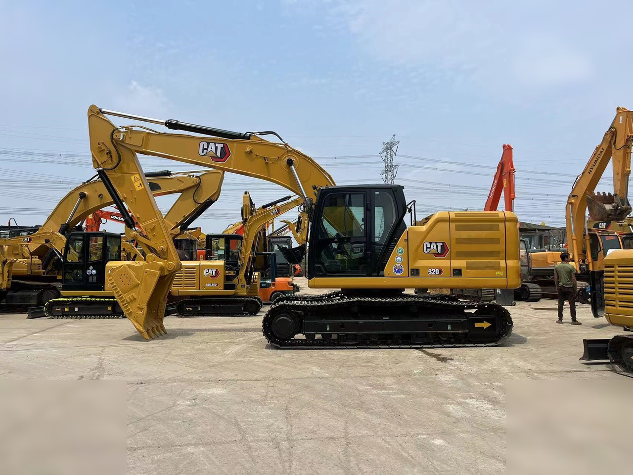 CATERPILLAR 320 - Beltegraver: bilde 1 CATERPILLAR 320 - Beltegraver: bilde 1