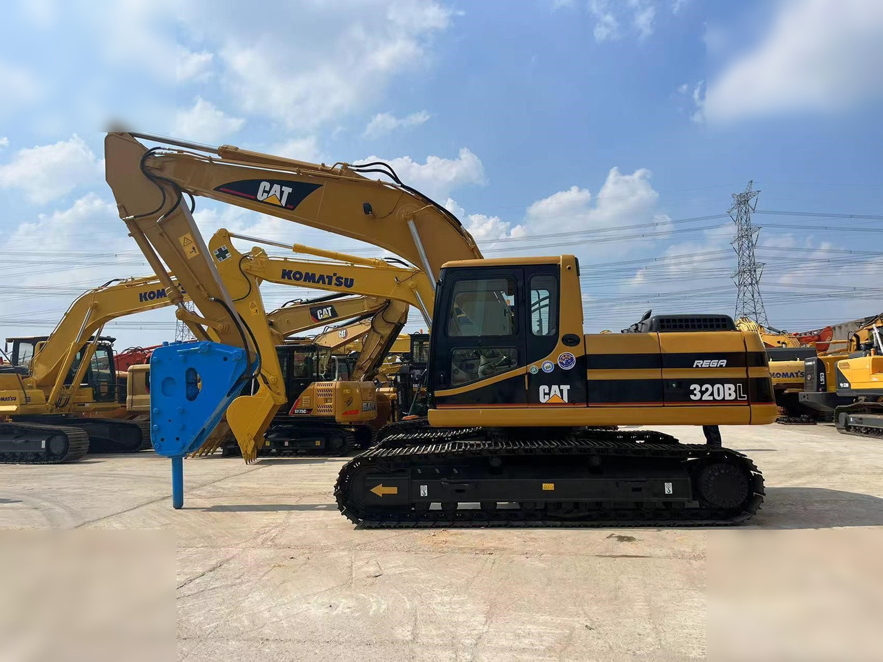 CATERPILLAR 320BL - Beltegraver: bilde 1 CATERPILLAR 320BL - Beltegraver: bilde 1