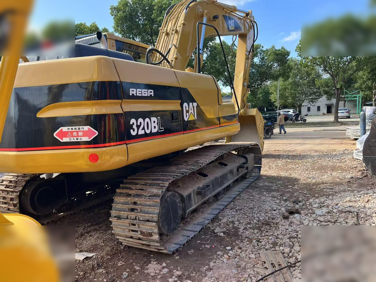 CATERPILLAR 320BL - Beltegraver: bilde 3 CATERPILLAR 320BL - Beltegraver: bilde 3