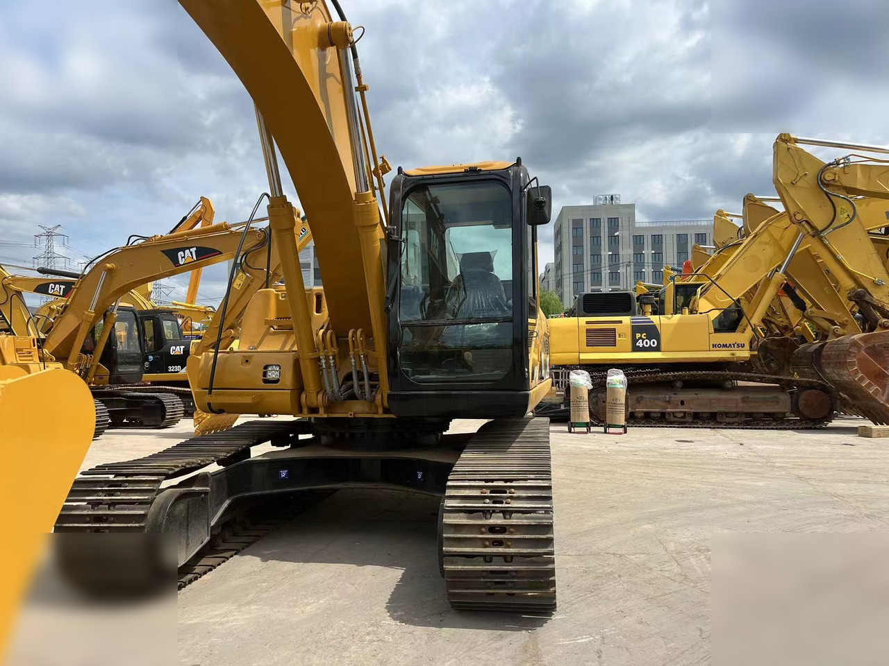 CATERPILLAR 320CL - Beltegraver: bilde 3 CATERPILLAR 320CL - Beltegraver: bilde 3