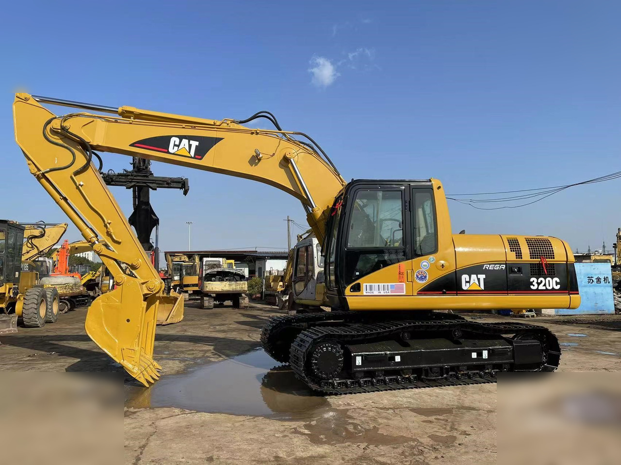 CATERPILLAR 320CL - Beltegraver: bilde 1 CATERPILLAR 320CL - Beltegraver: bilde 1