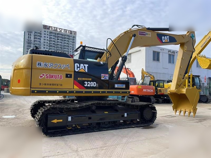 CATERPILLAR 320D2 - Beltegraver: bilde 2 CATERPILLAR 320D2 - Beltegraver: bilde 2