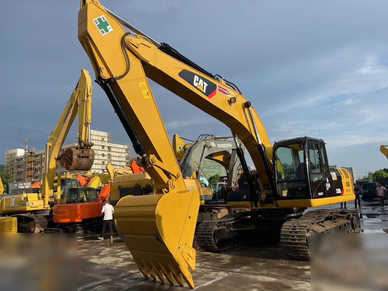 CATERPILLAR 330D - Beltegraver: bilde 2 CATERPILLAR 330D - Beltegraver: bilde 2