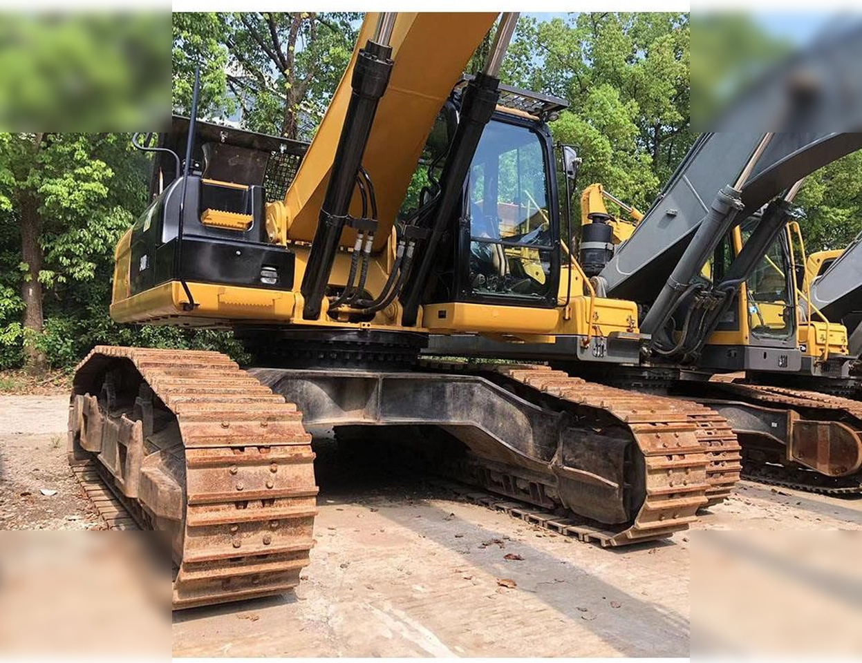 CATERPILLAR 340D2L - Beltegraver: bilde 1 CATERPILLAR 340D2L - Beltegraver: bilde 1