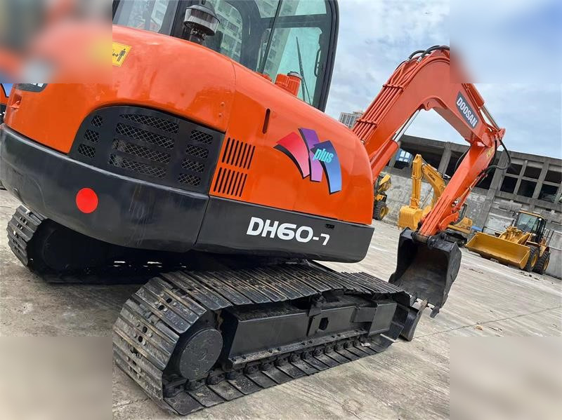 DOOSAN DH60-7 - Beltegraver: bilde 3 DOOSAN DH60-7 - Beltegraver: bilde 3