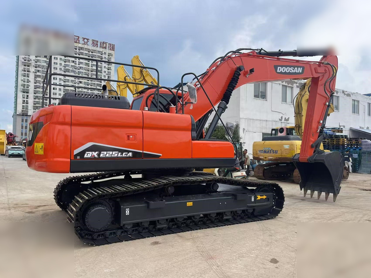 DOOSAN DX225 LC - Beltegraver: bilde 2 DOOSAN DX225 LC - Beltegraver: bilde 2
