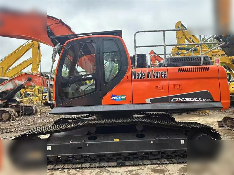 DOOSAN DX300 LC-9C - Beltegraver: bilde 2 DOOSAN DX300 LC-9C - Beltegraver: bilde 2