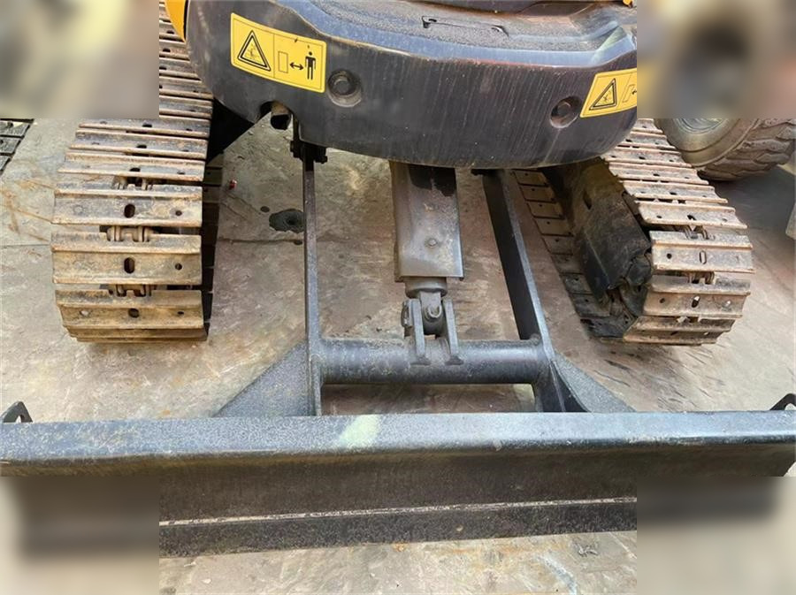 HITACHI ZX135US - Beltegraver: bilde 2 HITACHI ZX135US - Beltegraver: bilde 2