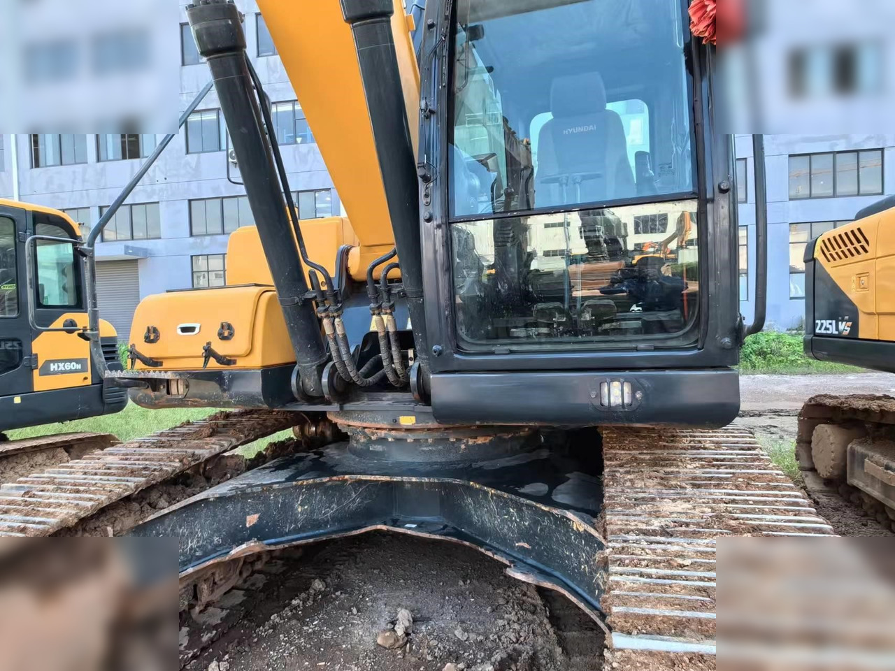 HYUNDAI 225LC-9 - Beltegraver: bilde 3 HYUNDAI 225LC-9 - Beltegraver: bilde 3