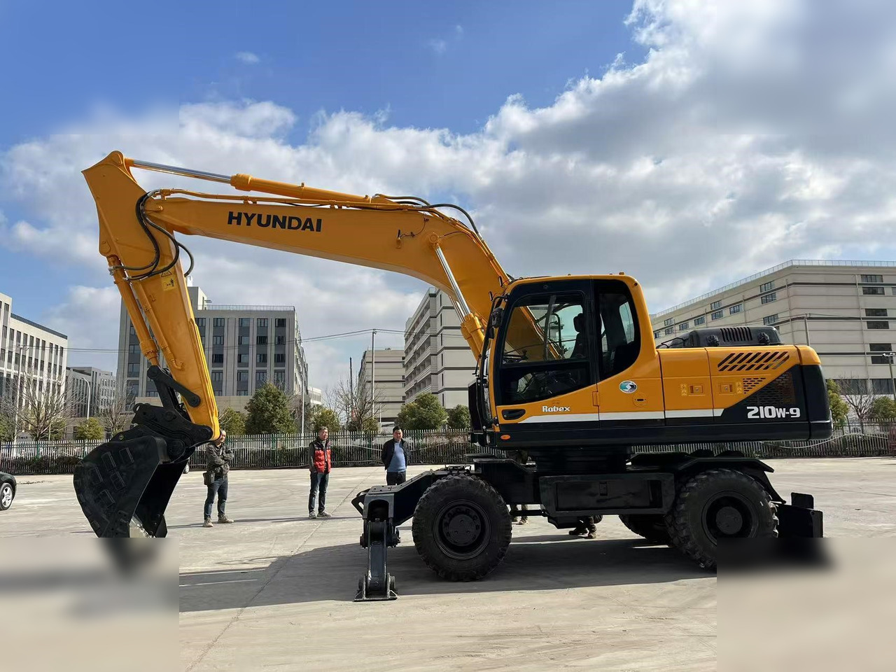 HYUNDAI ROBEX 210W-9 - Hjulgraver: bilde 2 HYUNDAI ROBEX 210W-9 - Hjulgraver: bilde 2