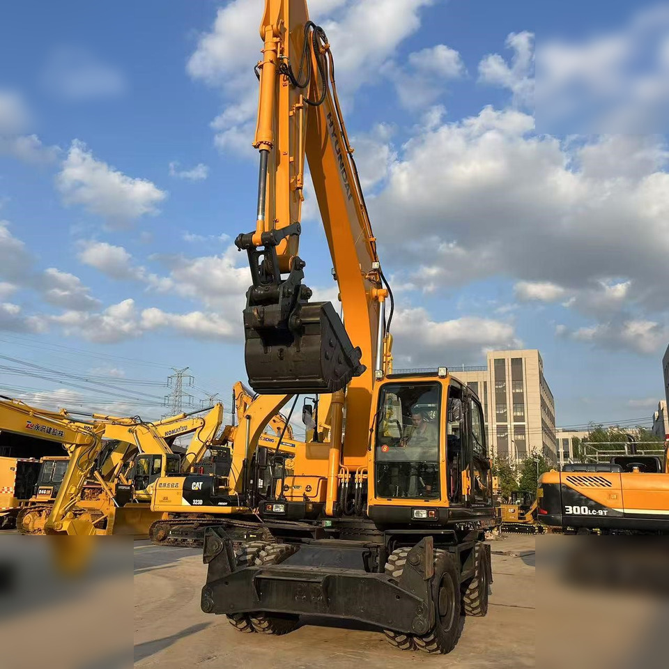 HYUNDAI ROBEX 210W-9 - Hjulgraver: bilde 2 HYUNDAI ROBEX 210W-9 - Hjulgraver: bilde 2