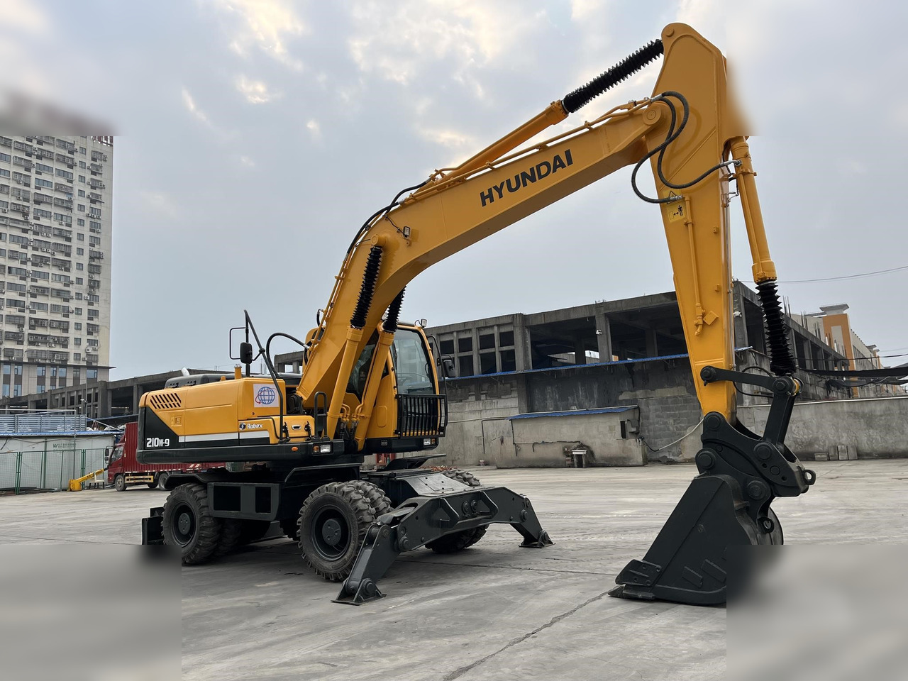 HYUNDAI ROBEX 210W-9 - Hjulgraver: bilde 2 HYUNDAI ROBEX 210W-9 - Hjulgraver: bilde 2