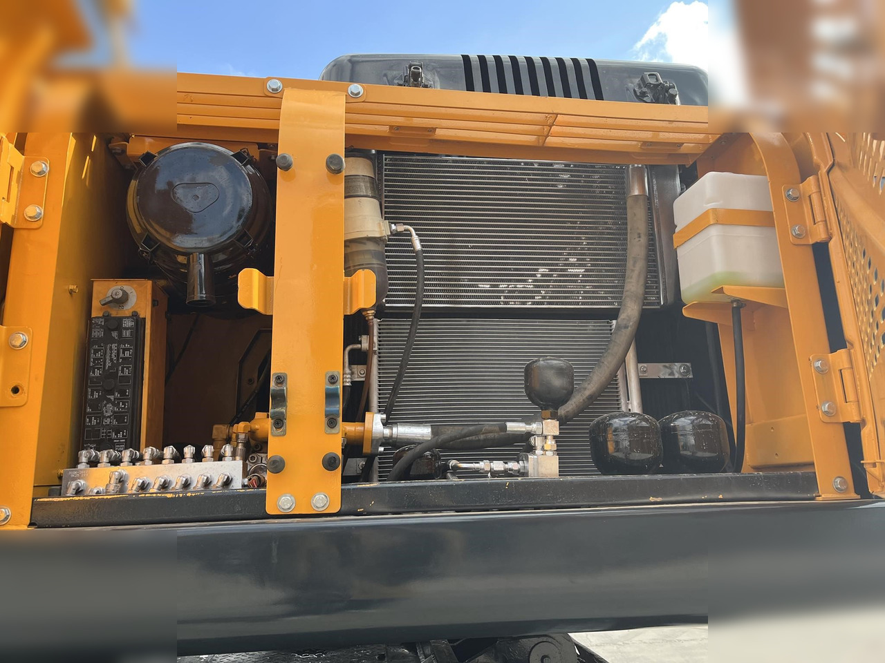 HYUNDAI ROBEX 210W-9 - Hjulgraver: bilde 5 HYUNDAI ROBEX 210W-9 - Hjulgraver: bilde 5