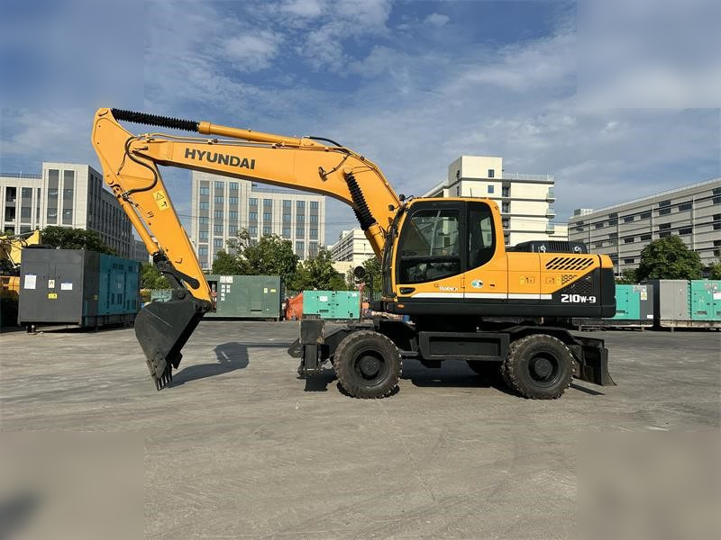 HYUNDAI ROBEX 210W-9 - Hjulgraver: bilde 1 HYUNDAI ROBEX 210W-9 - Hjulgraver: bilde 1