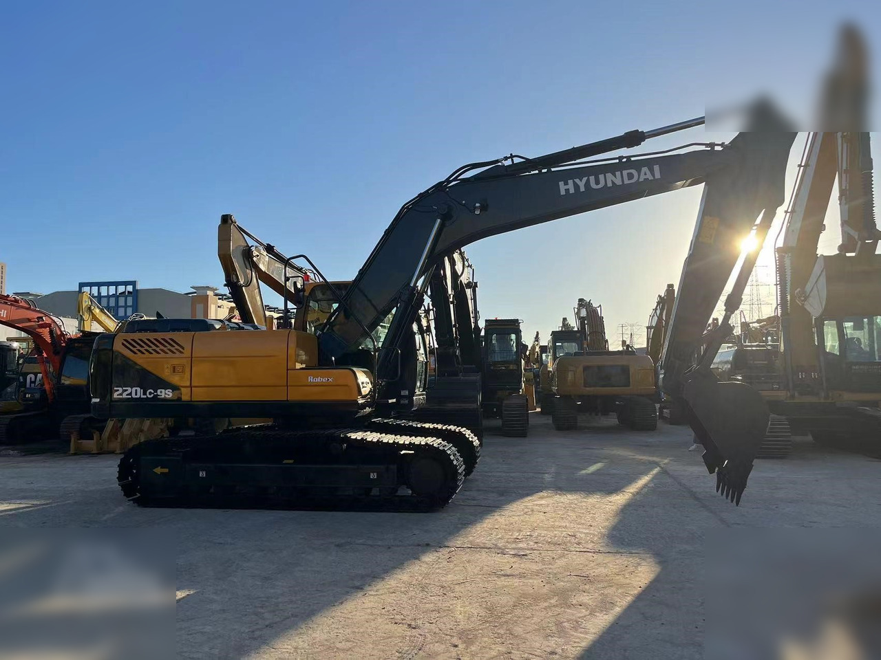 HYUNDAI ROBEX 220 LC-9S - Beltegraver: bilde 1 HYUNDAI ROBEX 220 LC-9S - Beltegraver: bilde 1