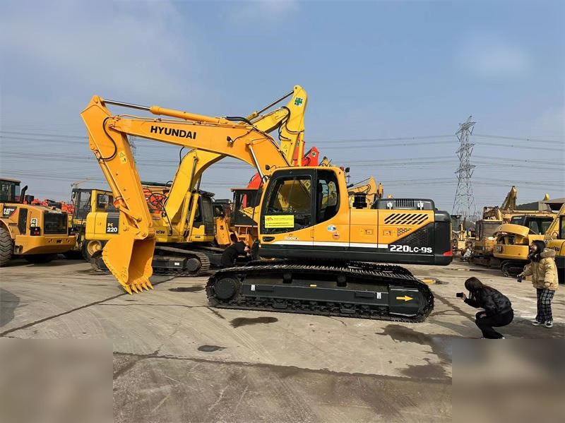 HYUNDAI ROBEX 220 LC-9S - Beltegraver: bilde 2 HYUNDAI ROBEX 220 LC-9S - Beltegraver: bilde 2