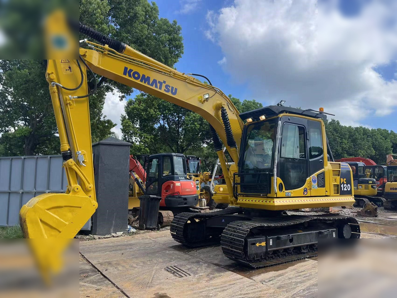 KOMATSU PC120-8 - Beltegraver: bilde 2 KOMATSU PC120-8 - Beltegraver: bilde 2