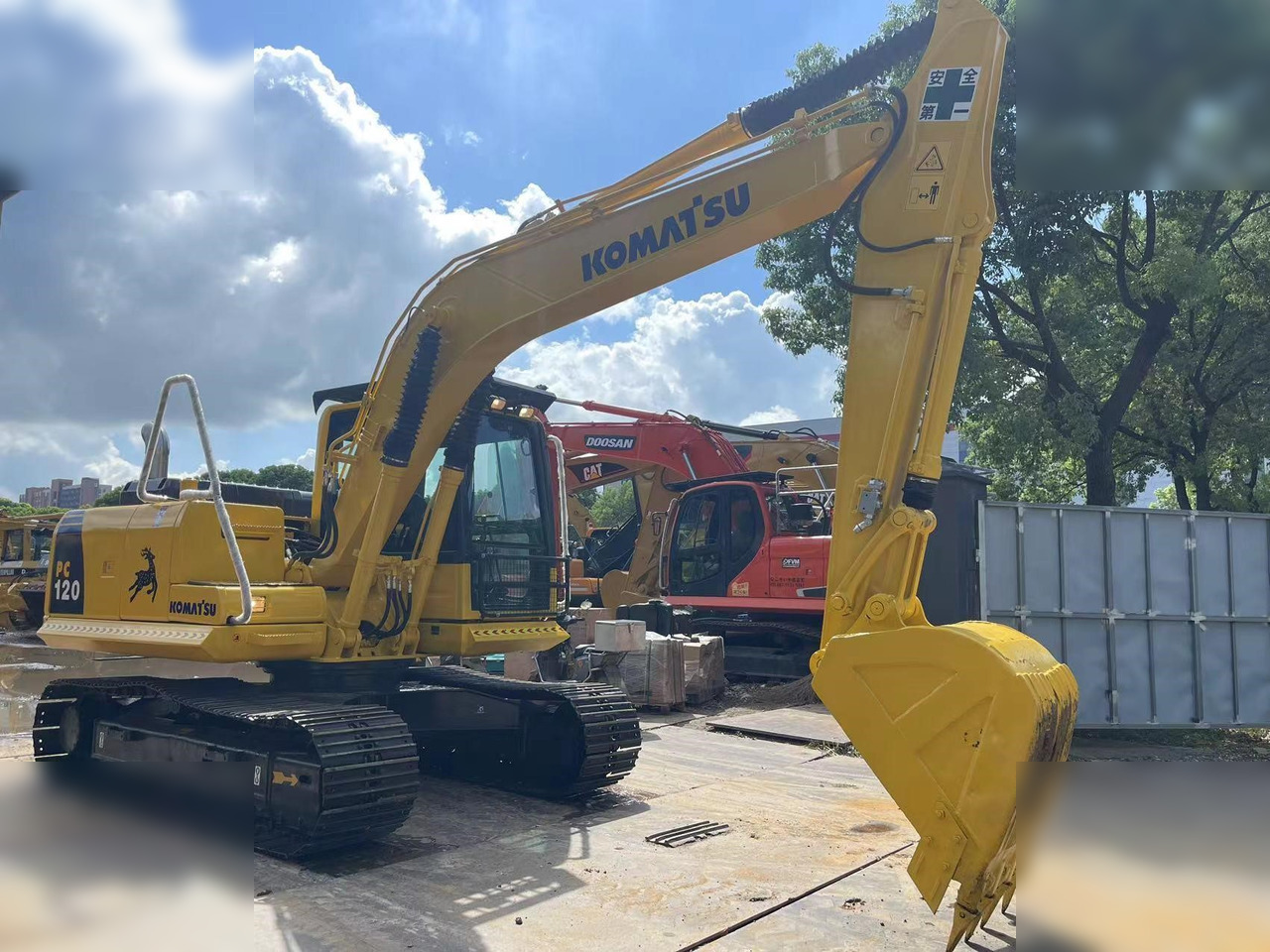 KOMATSU PC120-8 - Beltegraver: bilde 3 KOMATSU PC120-8 - Beltegraver: bilde 3