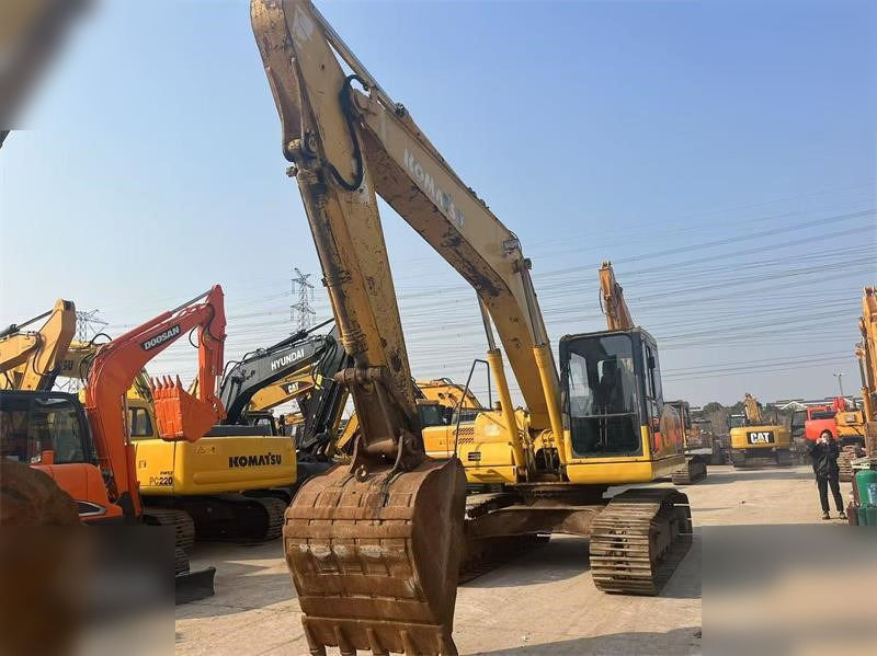 KOMATSU PC220-7 - Beltegraver: bilde 4 KOMATSU PC220-7 - Beltegraver: bilde 4