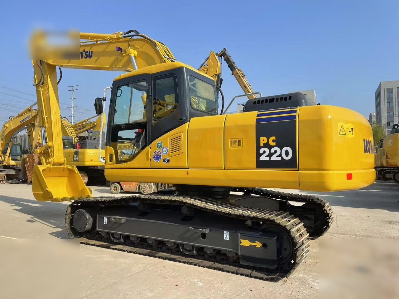 KOMATSU PC220-7 - Beltegraver: bilde 4 KOMATSU PC220-7 - Beltegraver: bilde 4