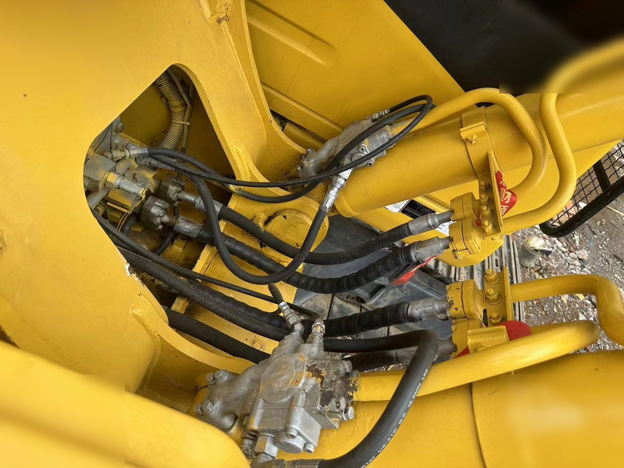 KOMATSU PC220-7 - Beltegraver: bilde 5 KOMATSU PC220-7 - Beltegraver: bilde 5