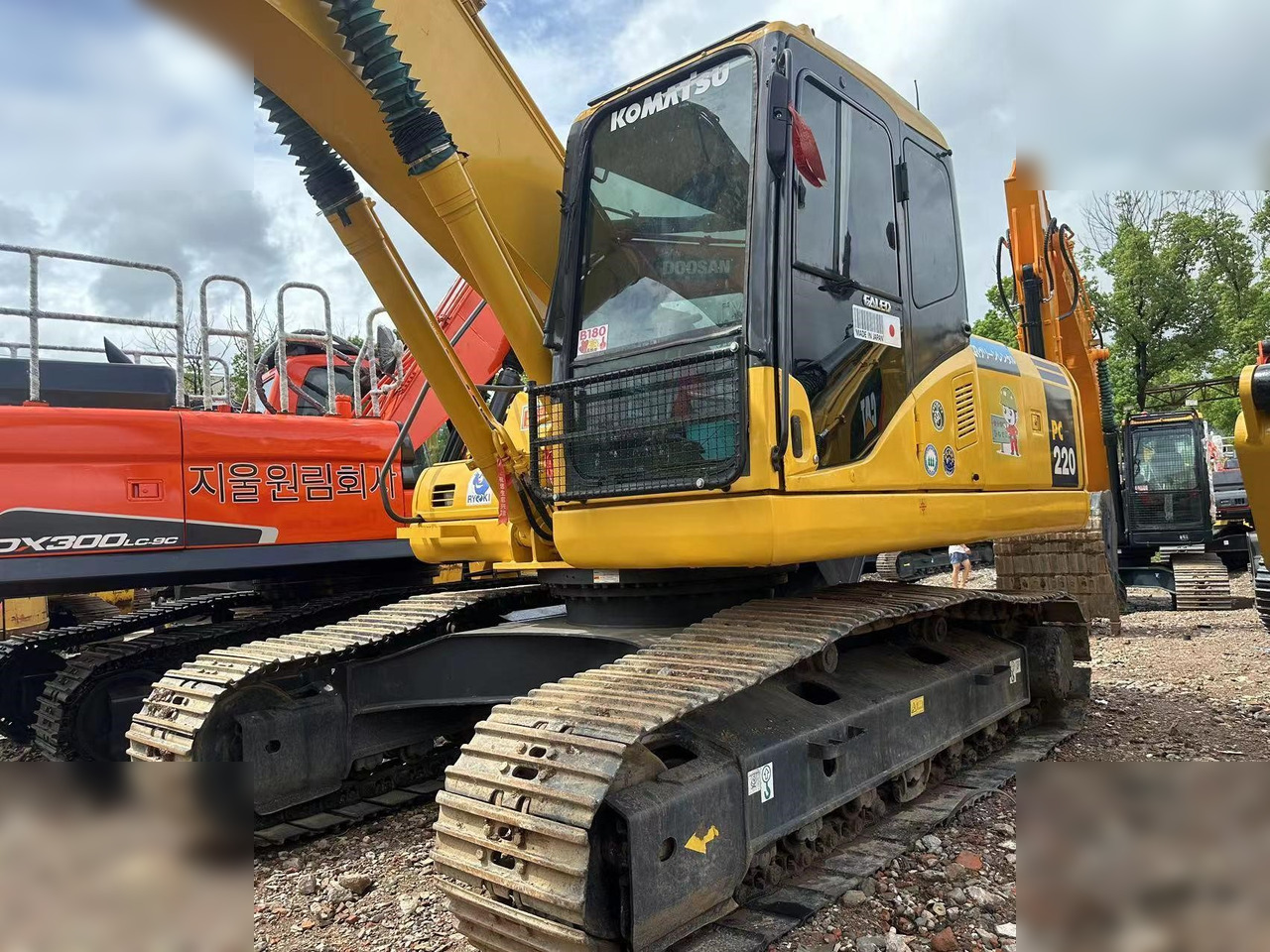 KOMATSU PC220-7 - Beltegraver: bilde 3 KOMATSU PC220-7 - Beltegraver: bilde 3