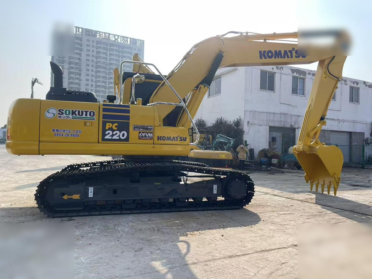 KOMATSU PC220-8 - Beltegraver: bilde 4 KOMATSU PC220-8 - Beltegraver: bilde 4