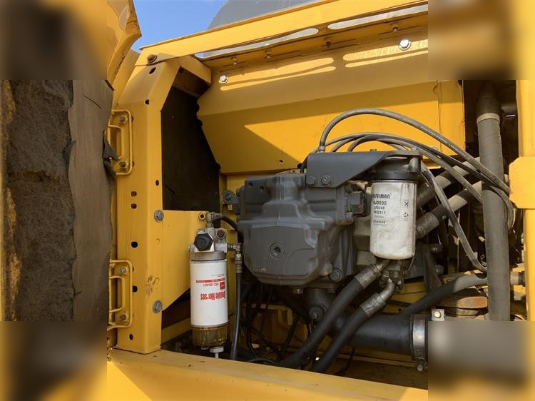 KOMATSU PC220-8N1 - Beltegraver: bilde 3 KOMATSU PC220-8N1 - Beltegraver: bilde 3