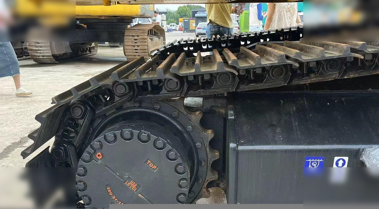 KOMATSU PC240 LC-8 - Beltegraver: bilde 4 KOMATSU PC240 LC-8 - Beltegraver: bilde 4