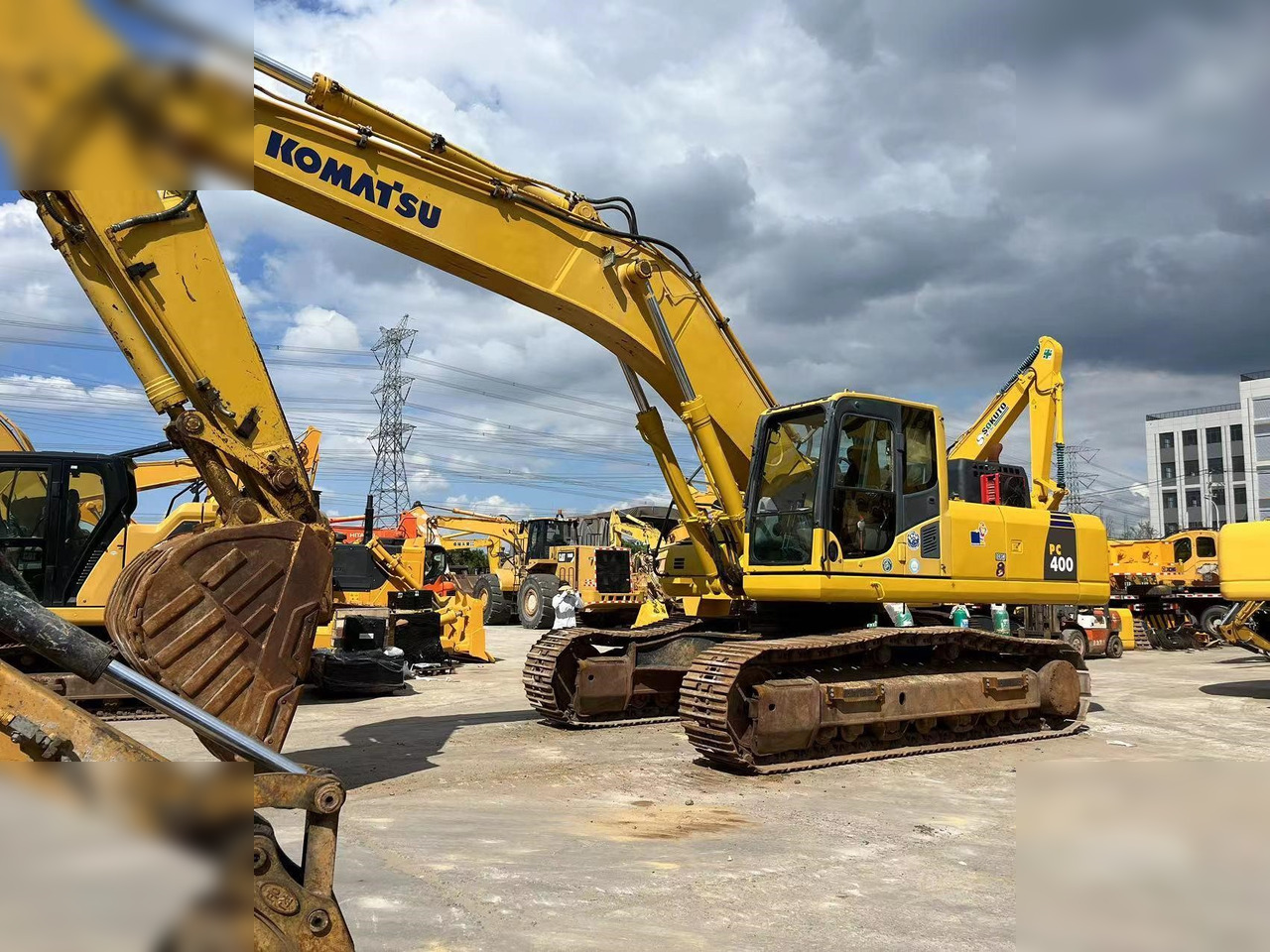 KOMATSU PC400-8 - Beltegraver: bilde 2 KOMATSU PC400-8 - Beltegraver: bilde 2
