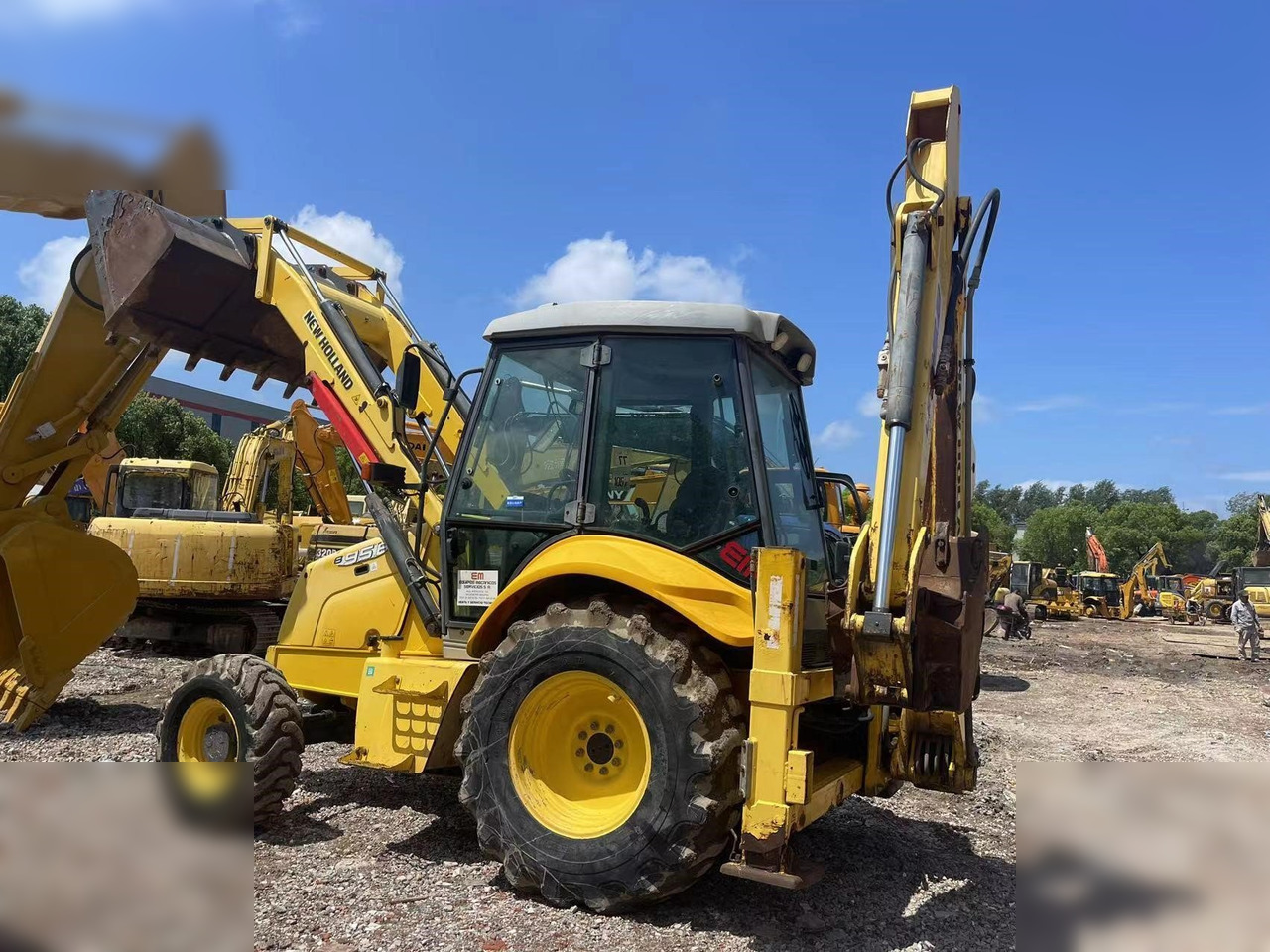 NEW HOLLAND B95B - Traktorgraver: bilde 3 NEW HOLLAND B95B - Traktorgraver: bilde 3