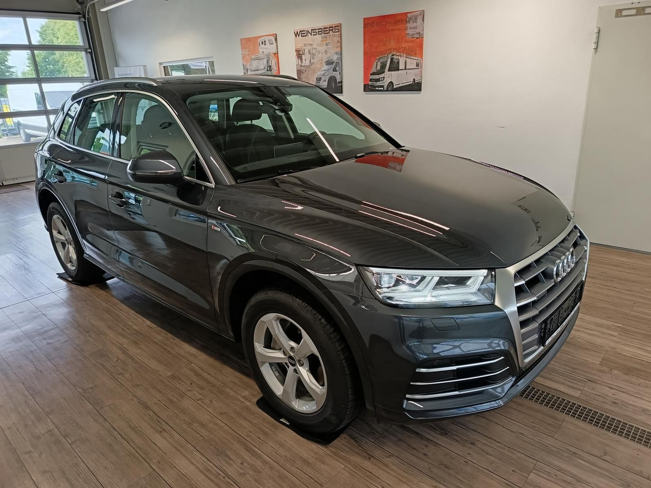 Audi Q5 40 TDI Quattro S-Line*AHK*NAVI*LED*R-KAM*DAB* - SUV: bilde 3 Audi Q5 40 TDI Quattro S-Line*AHK*NAVI*LED*R-KAM*DAB* - SUV: bilde 3