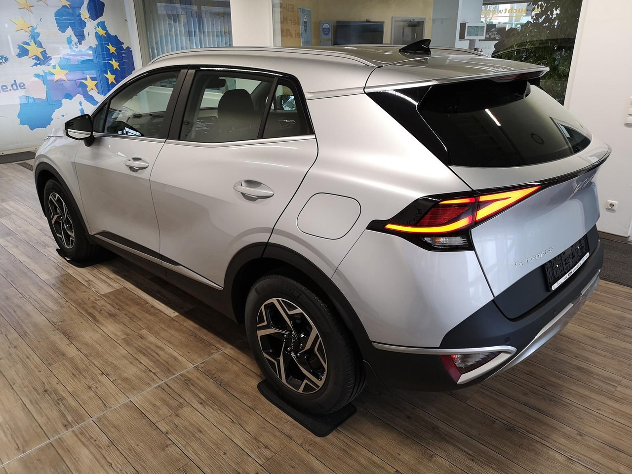 Kia Sportage 1.6 T DCT Urban+LED+R-KAM+NAVI+PDC+SHZ+ - SUV: bilde 3 Kia Sportage 1.6 T DCT Urban+LED+R-KAM+NAVI+PDC+SHZ+ - SUV: bilde 3