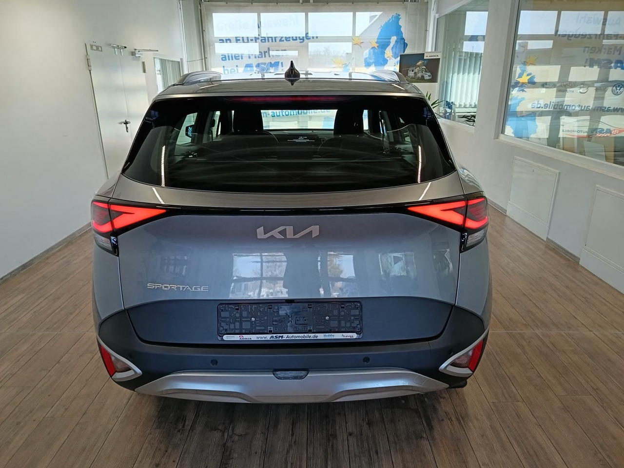 Kia Sportage 1.6 T-GDI DCT Vision*NAVI*LED*R-KAM*DAB - SUV: bilde 5 Kia Sportage 1.6 T-GDI DCT Vision*NAVI*LED*R-KAM*DAB - SUV: bilde 5