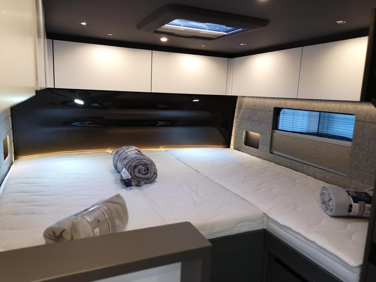 Helintegrert bobil Niesmann + Bischoff iSmove 6.9 E 132 kW+AHK+SOLAR+ALDE+KLIMA+NAVI: bilde 12