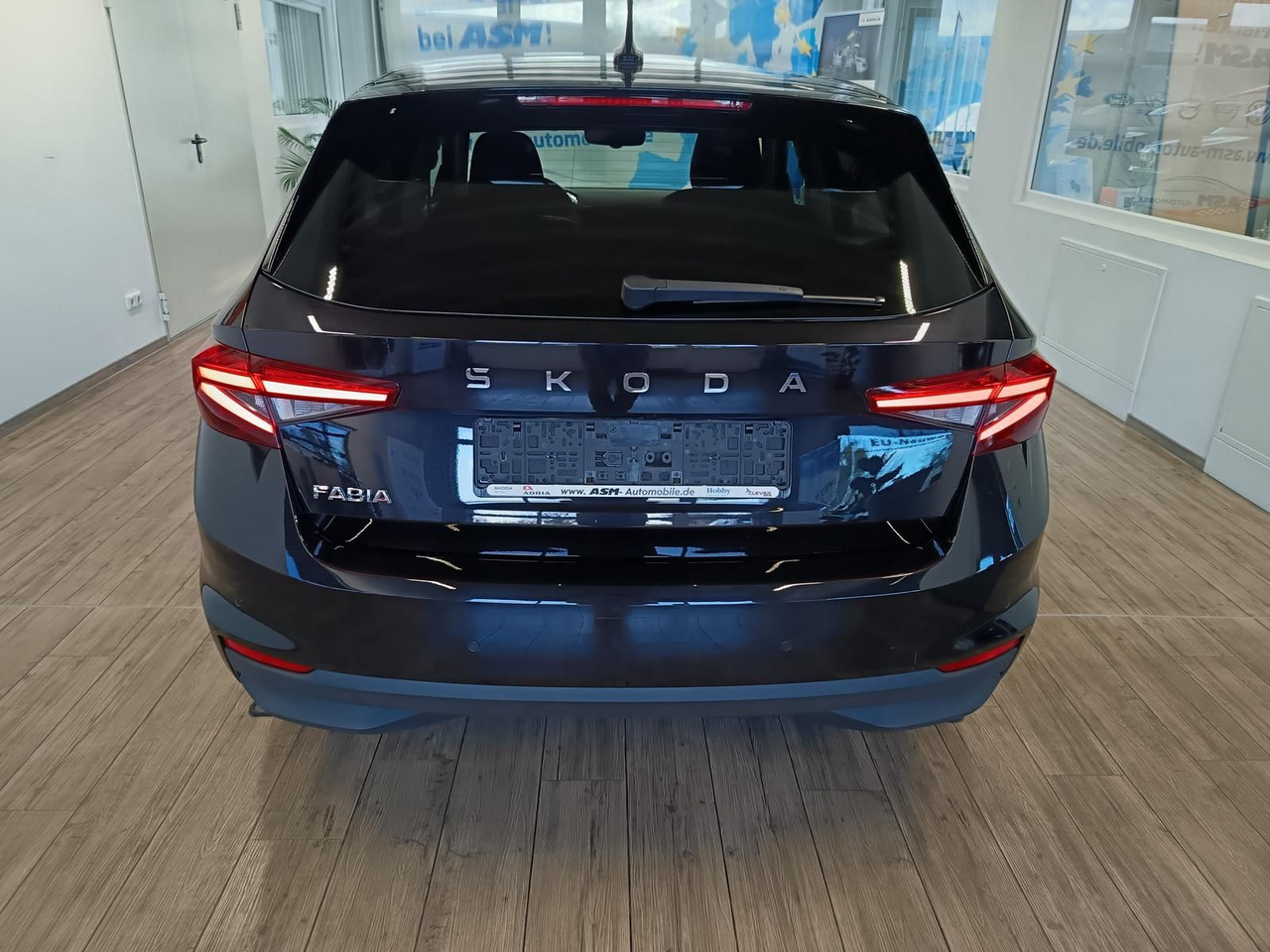 Skoda Fabia 130 Jahre 1,0 TSI*AHK-VORBER.*5J.GARANTIE* - Sedan: bilde 5 Skoda Fabia 130 Jahre 1,0 TSI*AHK-VORBER.*5J.GARANTIE* - Sedan: bilde 5