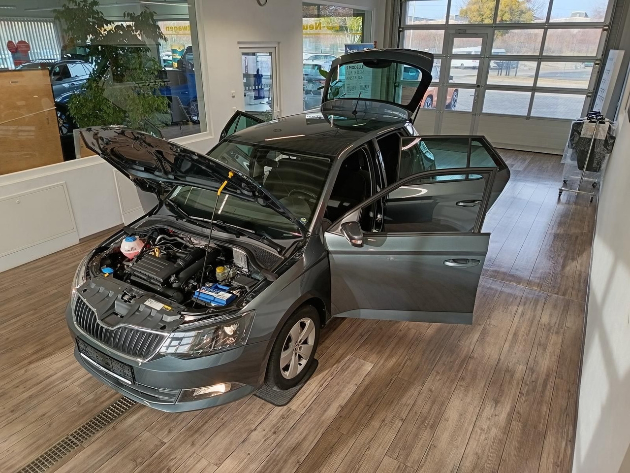 Skoda Fabia Style 1,2 TSI 81 kW DSG*PDC*SHZ*TEMP*KLIMA - Personenbil: bilde 2 Skoda Fabia Style 1,2 TSI 81 kW DSG*PDC*SHZ*TEMP*KLIMA - Personenbil: bilde 2