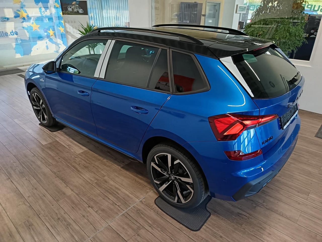 Skoda Kamiq Monte Carlo 1,5 TSI DSG*PANO*AHK*5J.GARANT - SUV: bilde 4 Skoda Kamiq Monte Carlo 1,5 TSI DSG*PANO*AHK*5J.GARANT - SUV: bilde 4