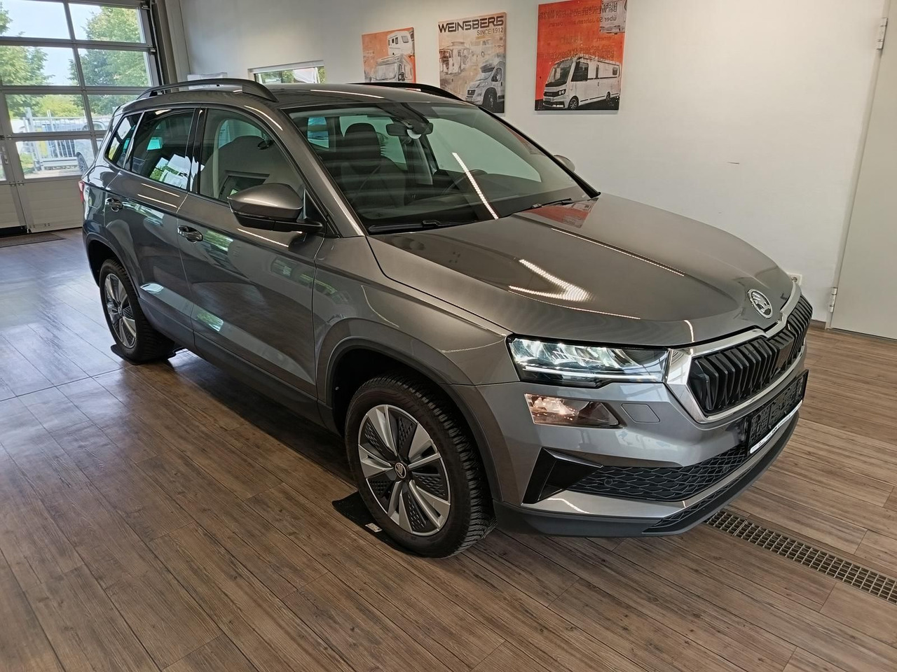 Skoda Karoq Style 1,5TSI DSG*AHK-VORBER*NAVI*LED*R-KAM - SUV: bilde 3 Skoda Karoq Style 1,5TSI DSG*AHK-VORBER*NAVI*LED*R-KAM - SUV: bilde 3