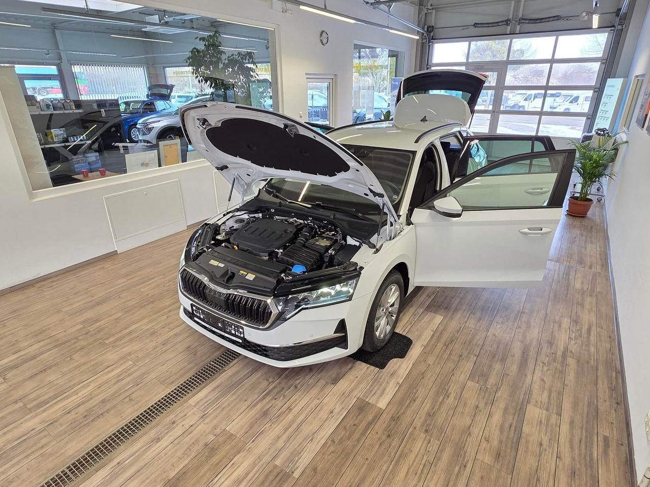 Skoda Octavia Combi Selection DSG*LED*ACC*WINTERPAKET* - Personenbil: bilde 2 Skoda Octavia Combi Selection DSG*LED*ACC*WINTERPAKET* - Personenbil: bilde 2
