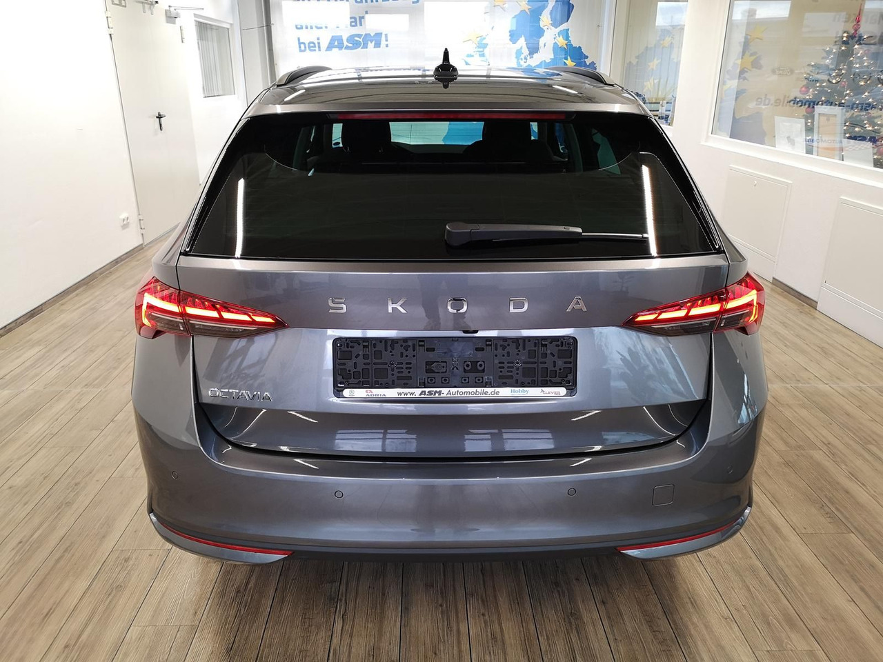Skoda Octavia Combi Selection DSG*R-KAM*LED*DAB*2xPDC* - Stasjonsvogn: bilde 4 Skoda Octavia Combi Selection DSG*R-KAM*LED*DAB*2xPDC* - Stasjonsvogn: bilde 4