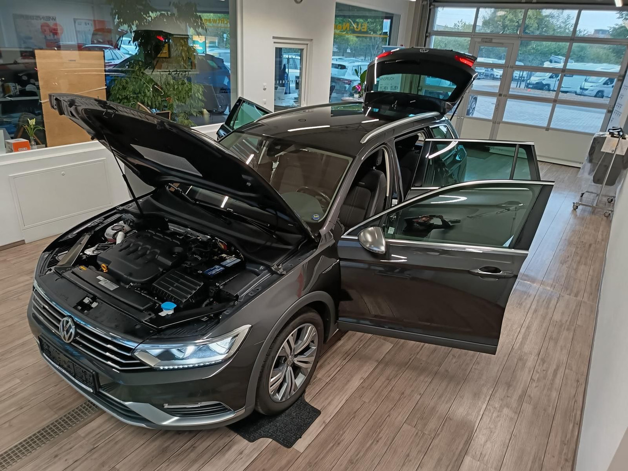 Volkswagen Passat Alltrack 2,0TDI DSG 4x4*360°*NAVI*ACC*LED - Stasjonsvogn: bilde 2 Volkswagen Passat Alltrack 2,0TDI DSG 4x4*360°*NAVI*ACC*LED - Stasjonsvogn: bilde 2