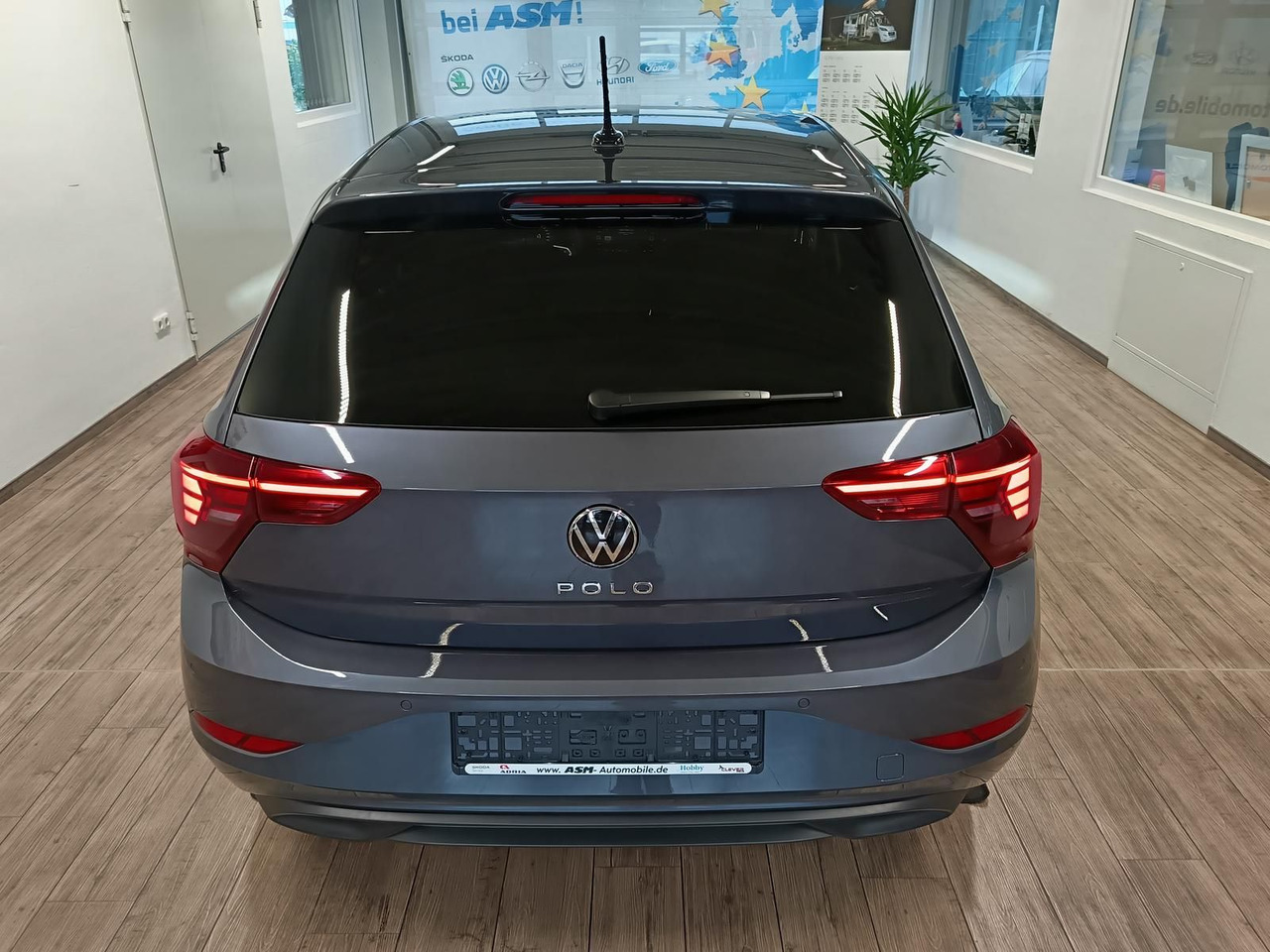 Volkswagen Polo Life 1.0 TSI 70 kW*LED*R-KAM*TEMP*PDC*SHZ* - Personenbil: bilde 5 Volkswagen Polo Life 1.0 TSI 70 kW*LED*R-KAM*TEMP*PDC*SHZ* - Personenbil: bilde 5