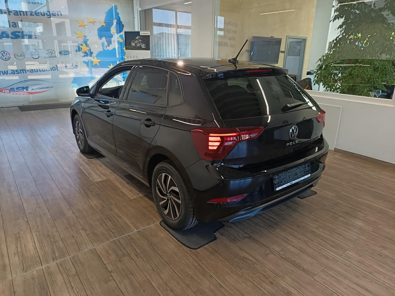 Volkswagen Polo Life 1.0 TSI 70kW DSG*LED*ACC*R-KAM*DAB*PDC - Personenbil: bilde 4 Volkswagen Polo Life 1.0 TSI 70kW DSG*LED*ACC*R-KAM*DAB*PDC - Personenbil: bilde 4
