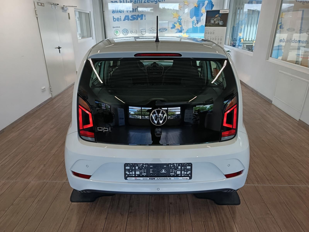 Volkswagen up! move up! 1.0*R-KAM*PDC*SHZ*MAPS+MORE*DAB*NSW - Personenbil: bilde 5 Volkswagen up! move up! 1.0*R-KAM*PDC*SHZ*MAPS+MORE*DAB*NSW - Personenbil: bilde 5