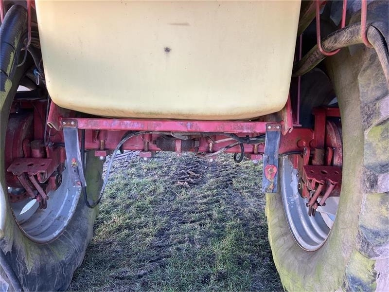 Hardi COMMANDER 4200 TWIN 28 m - Trailersprøyte: bilde 4 Hardi COMMANDER 4200 TWIN 28 m - Trailersprøyte: bilde 4